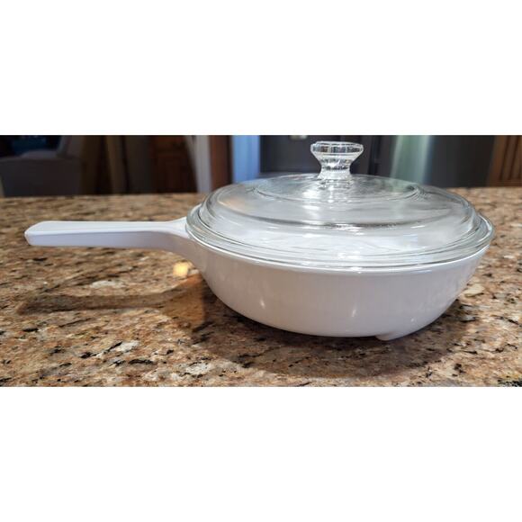 Corning Ware Microwave Browning Skillet with Lid MW-83-B White Menuette - Picture 1 of 16